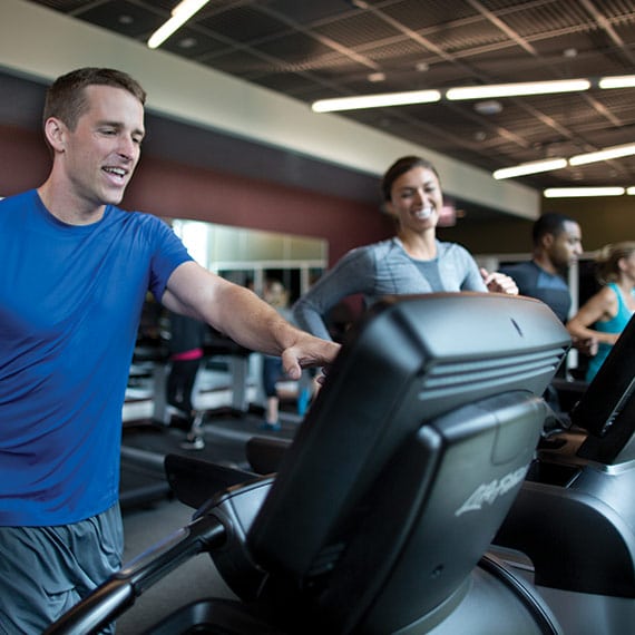 Life Fitness Club Series+ Treadmill