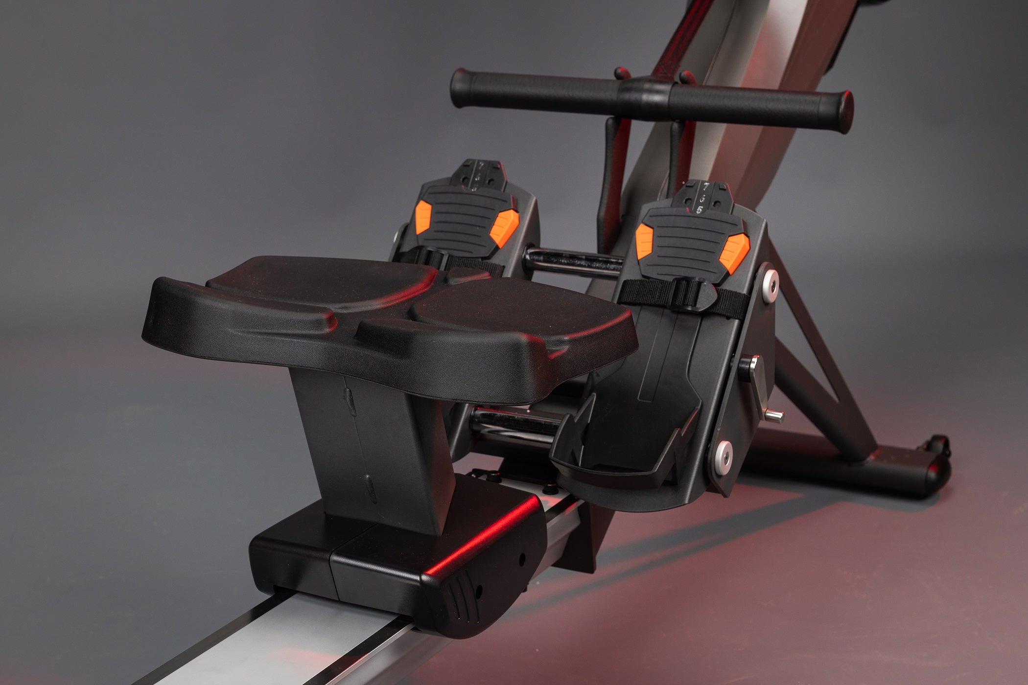Aviron Tough Series Interactive Rower
